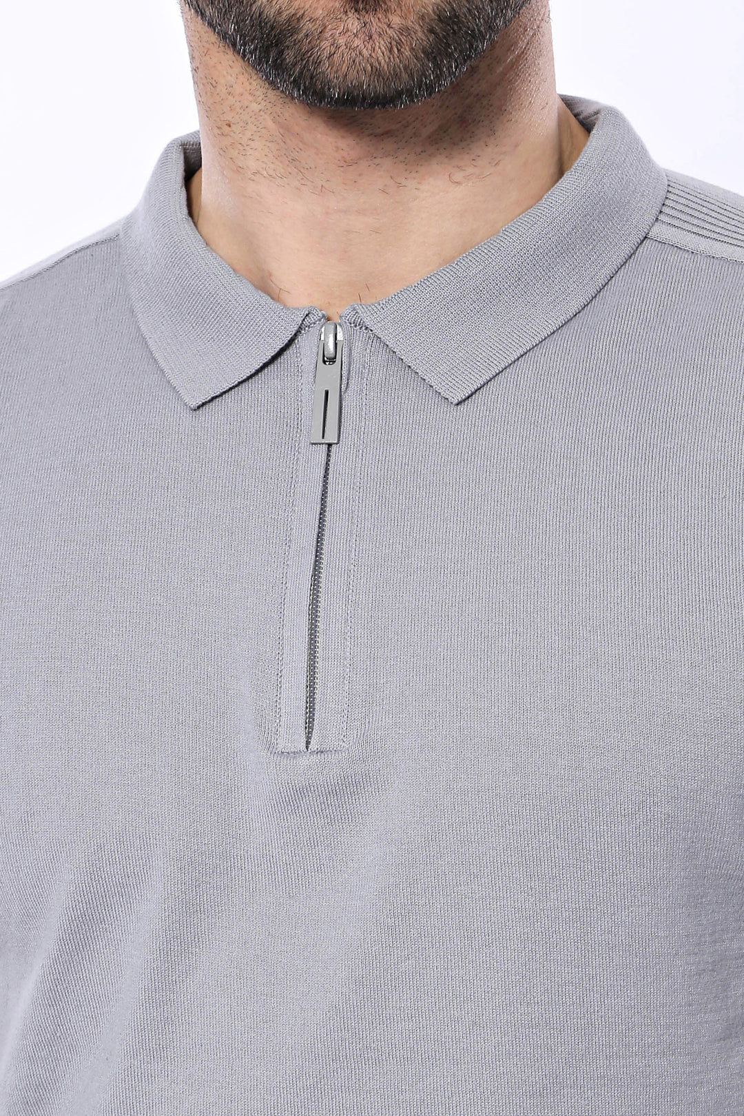 T-shirt lavorata a maglia grigia con motivo girocollo - Wessi