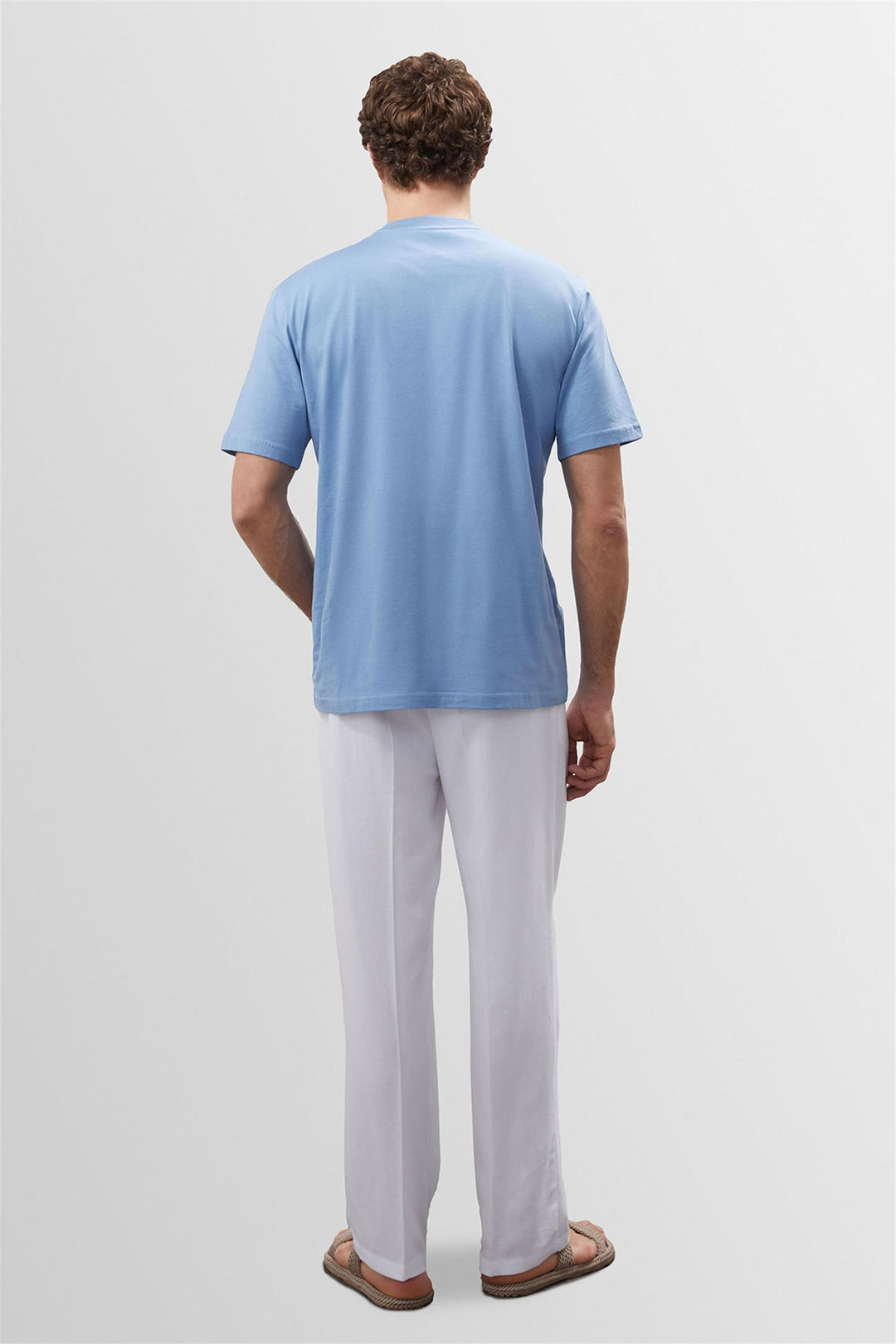 Camiseta básica de hombre azul claro con cuello redondo - Wessi