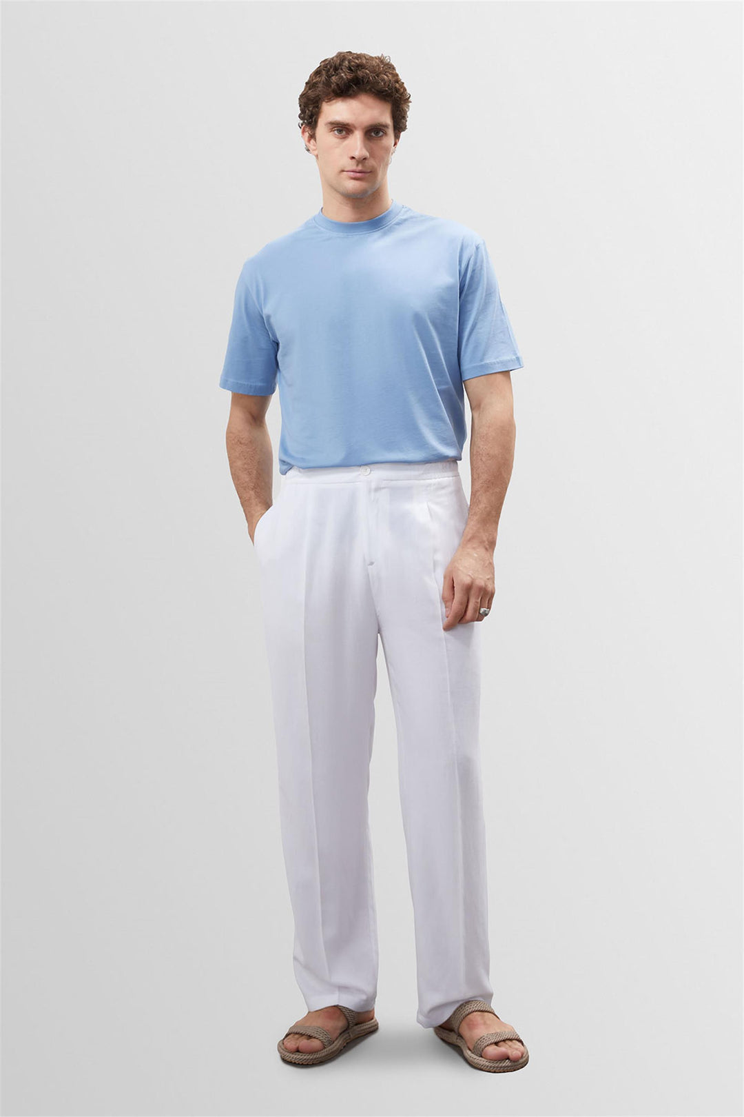 Camiseta básica de hombre azul claro con cuello redondo - Wessi