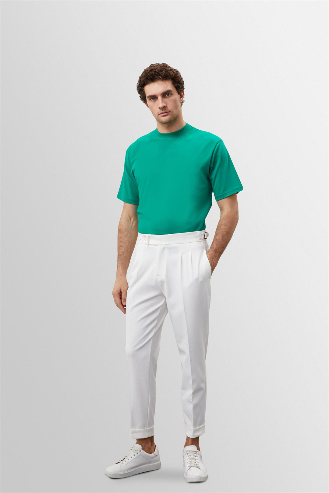 Camiseta básica de hombre con cuello redondo verde hierba - Wessi
