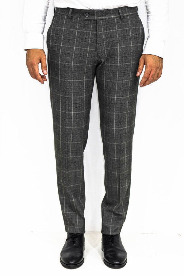 Brown Blazer Slim Fit, Brown Maglieria, e Pantaloni a Motivo Scozzese - Stile Ufficio Moderno - Wessi